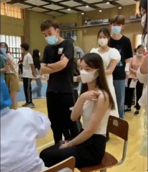 少女打针视频,少女勇敢面对打针瞬间